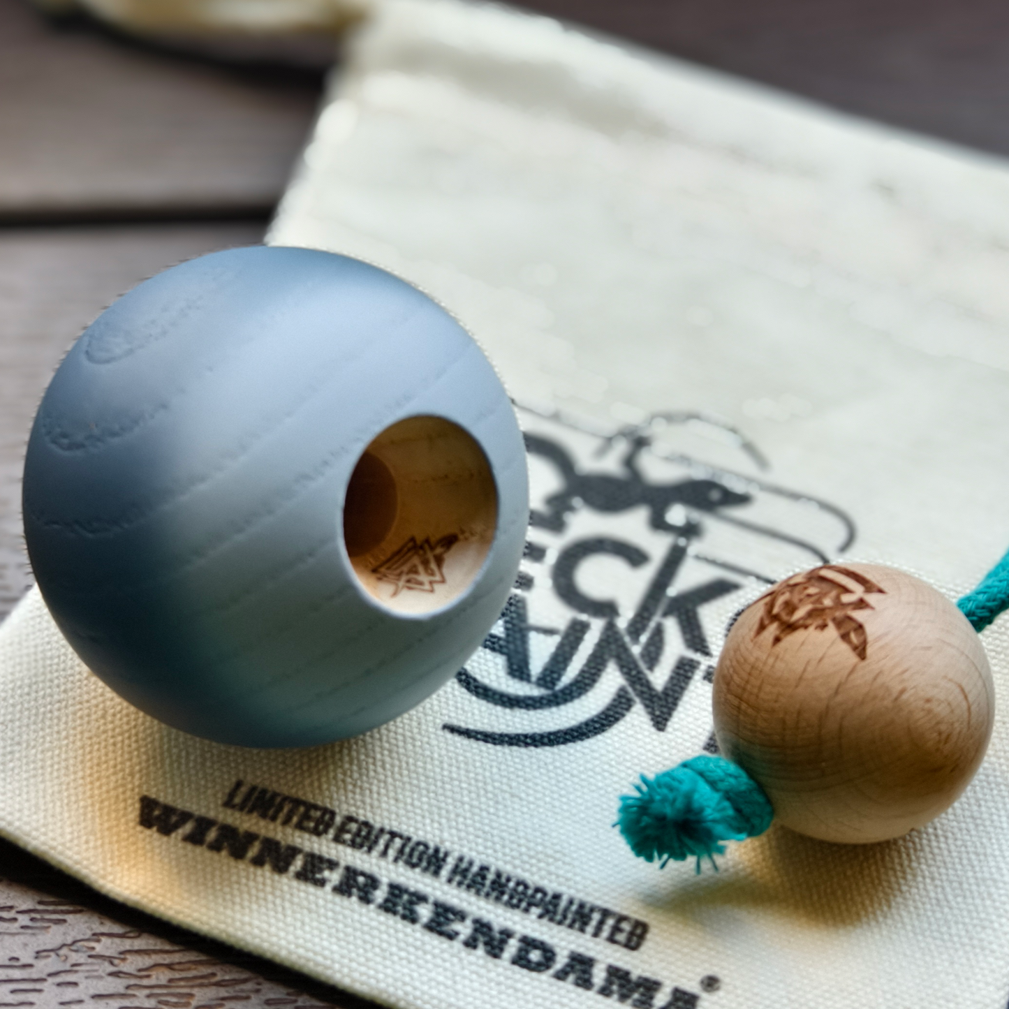 Winner Kendama  Gecko paint  Phantom tama only NEW