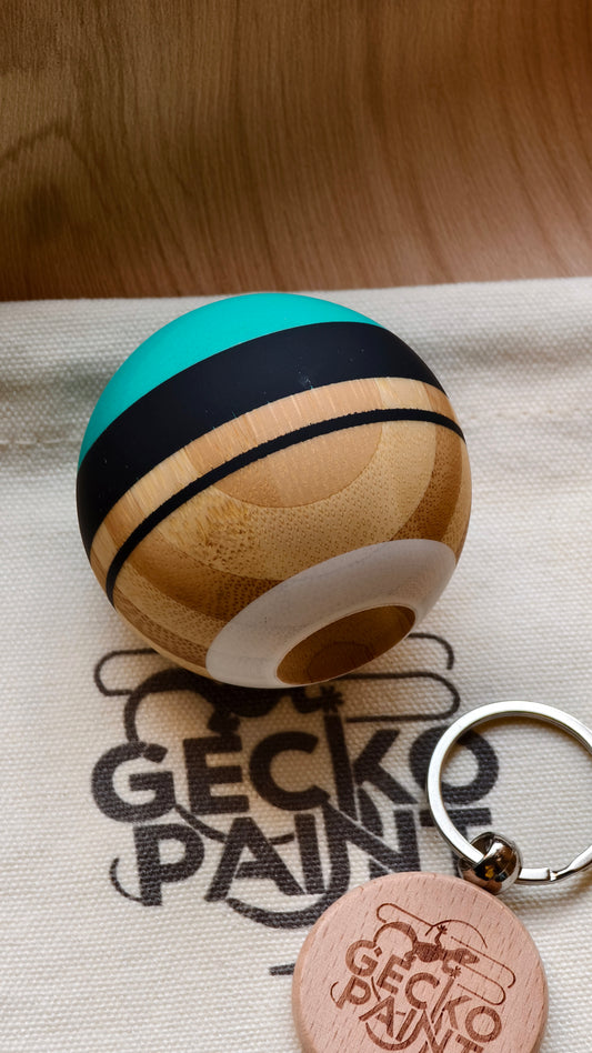 Winner kendama Gecko paint Bamboo Deep sea tama only
