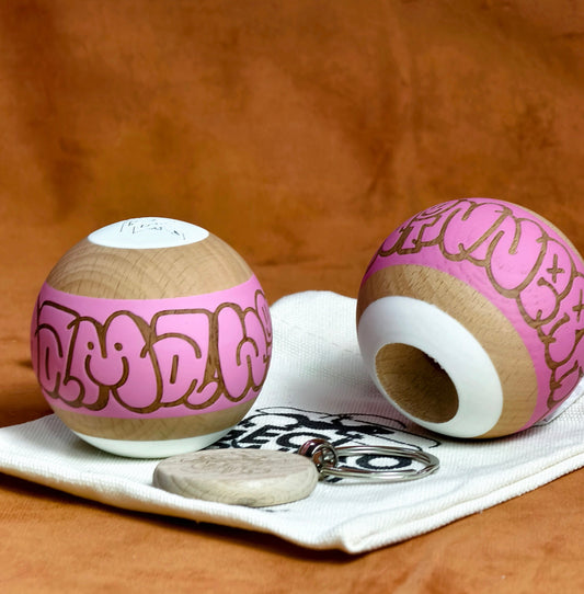 Winner kendama Gecko paint Hollow Pink
tama only