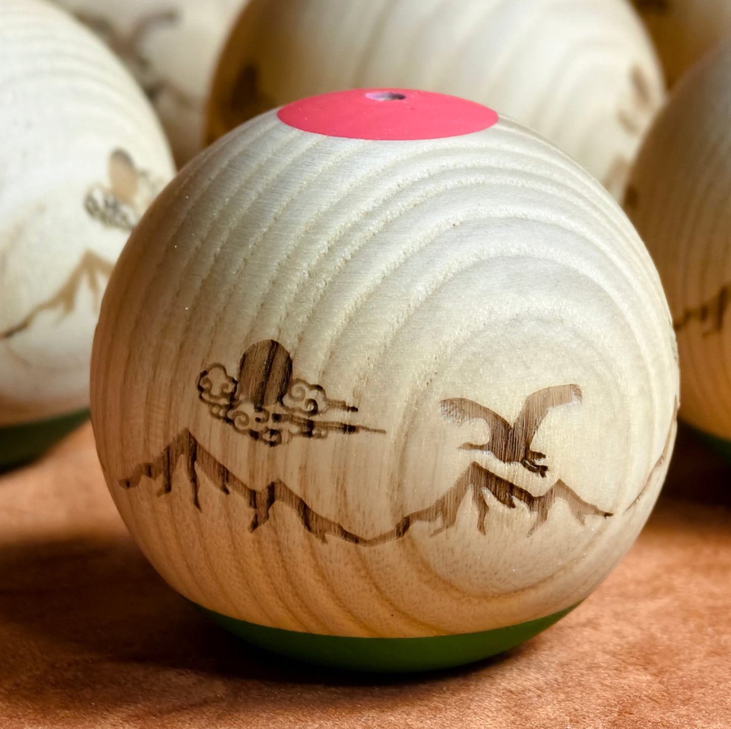 Winner kendama Gecko paint Mountain tama only
