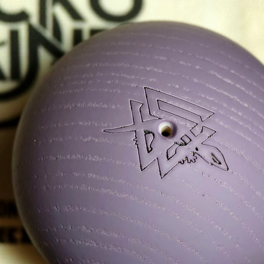 Winner Kendama Deep Snow ball Gecko paint hot