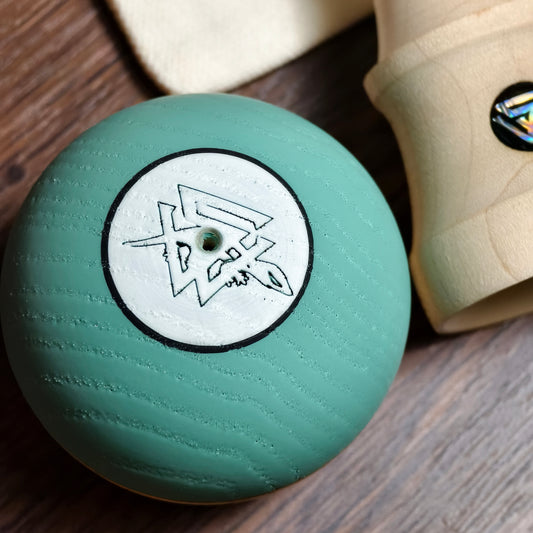 Winner Kendama Green Phantom Gecko paint