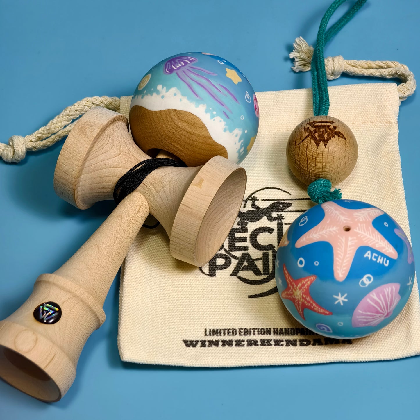 Winner Kendama  Gecko paint  hand-dawn tama only Ocean