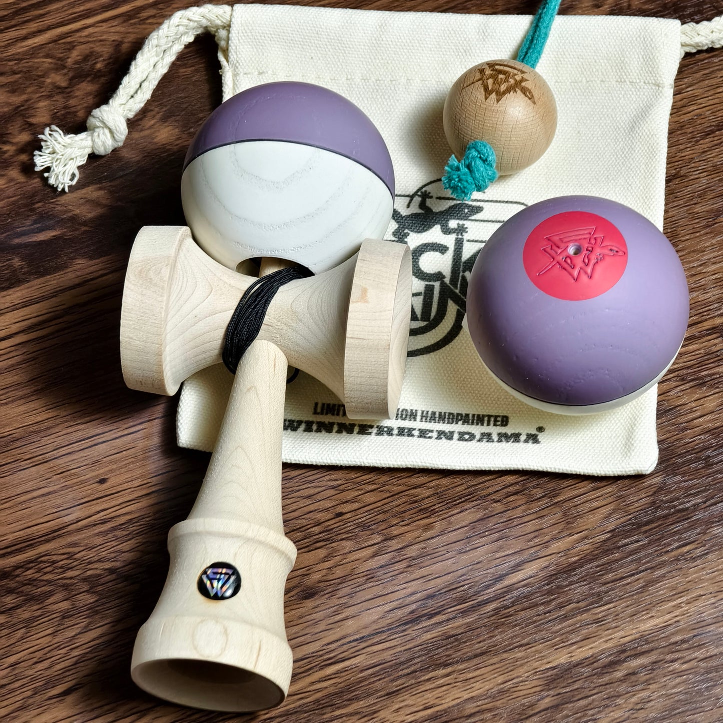 Winner Kendama  Gecko paint  Lavender tama only NEW