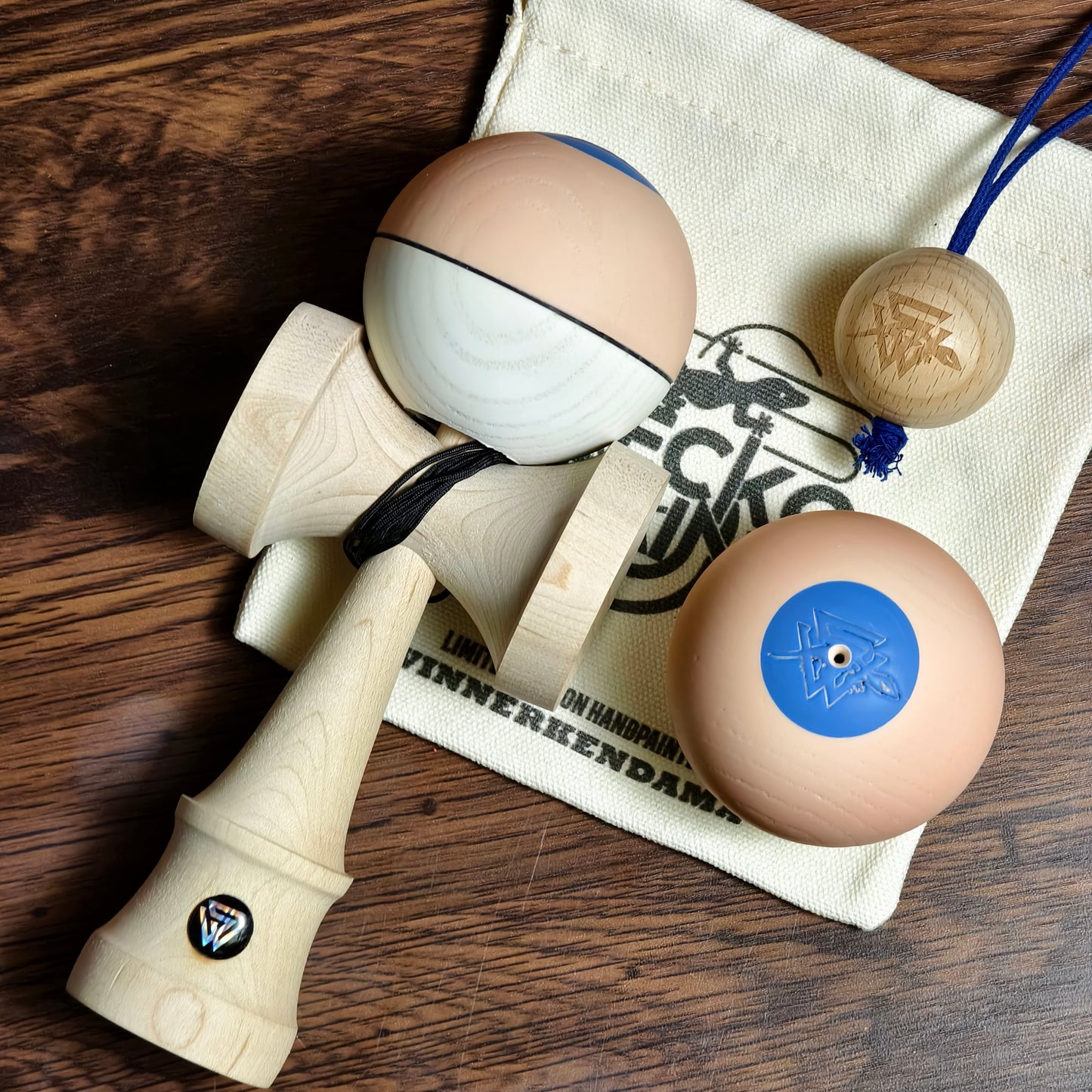 Winner Kendama  Gecko paint  Pink Camellia tama only NEW