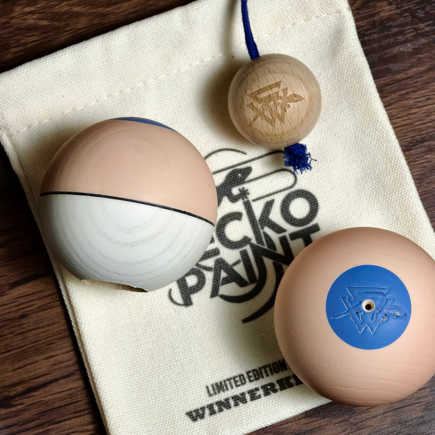 Winner Kendama  Gecko paint  Pink Camellia tama only NEW