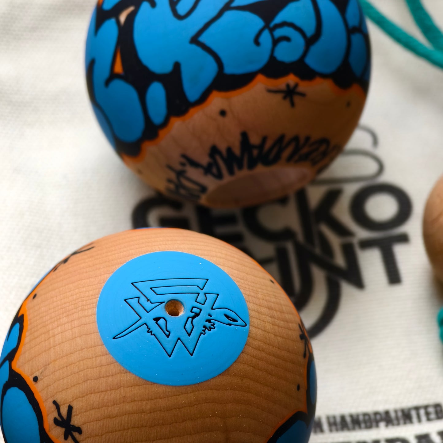 Winner Kendama  Gecko paint  Night Walker tama only NEW