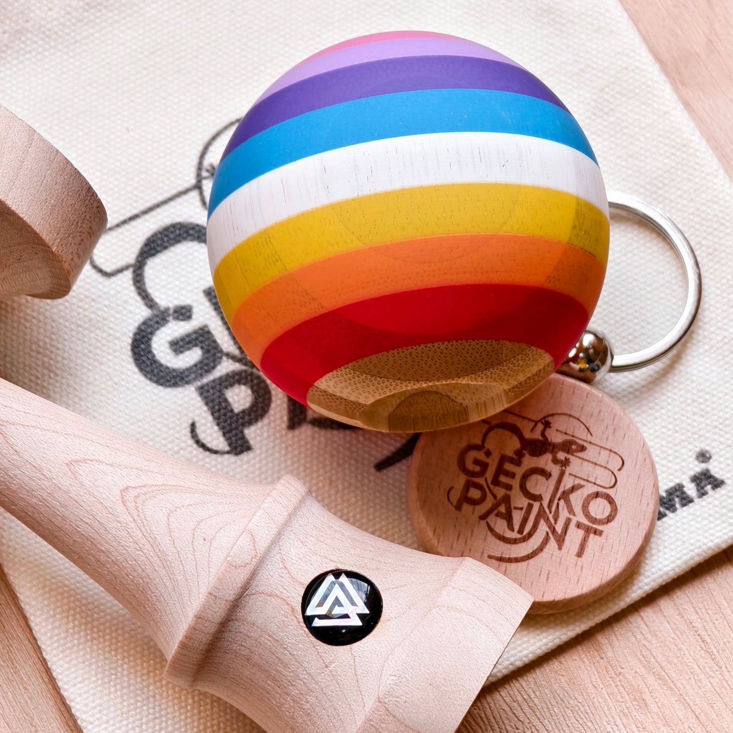 Winner kendama Gecko paint Bamboo Rainbow tama only