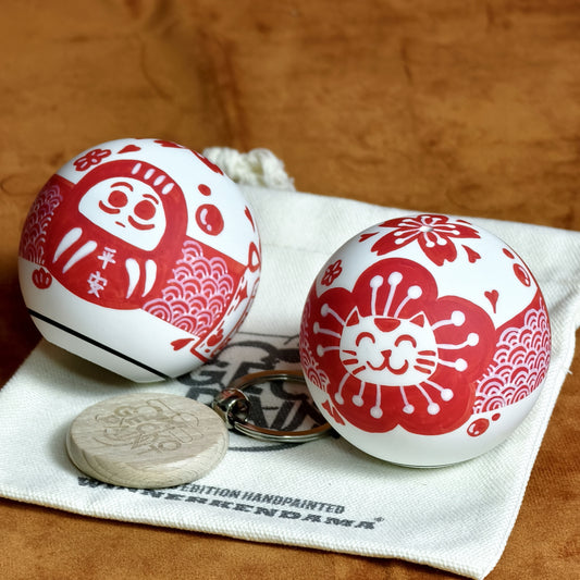Winner Kendama Gecko paint  Sakura Lucky Cat Hand drawn tama only NEW!