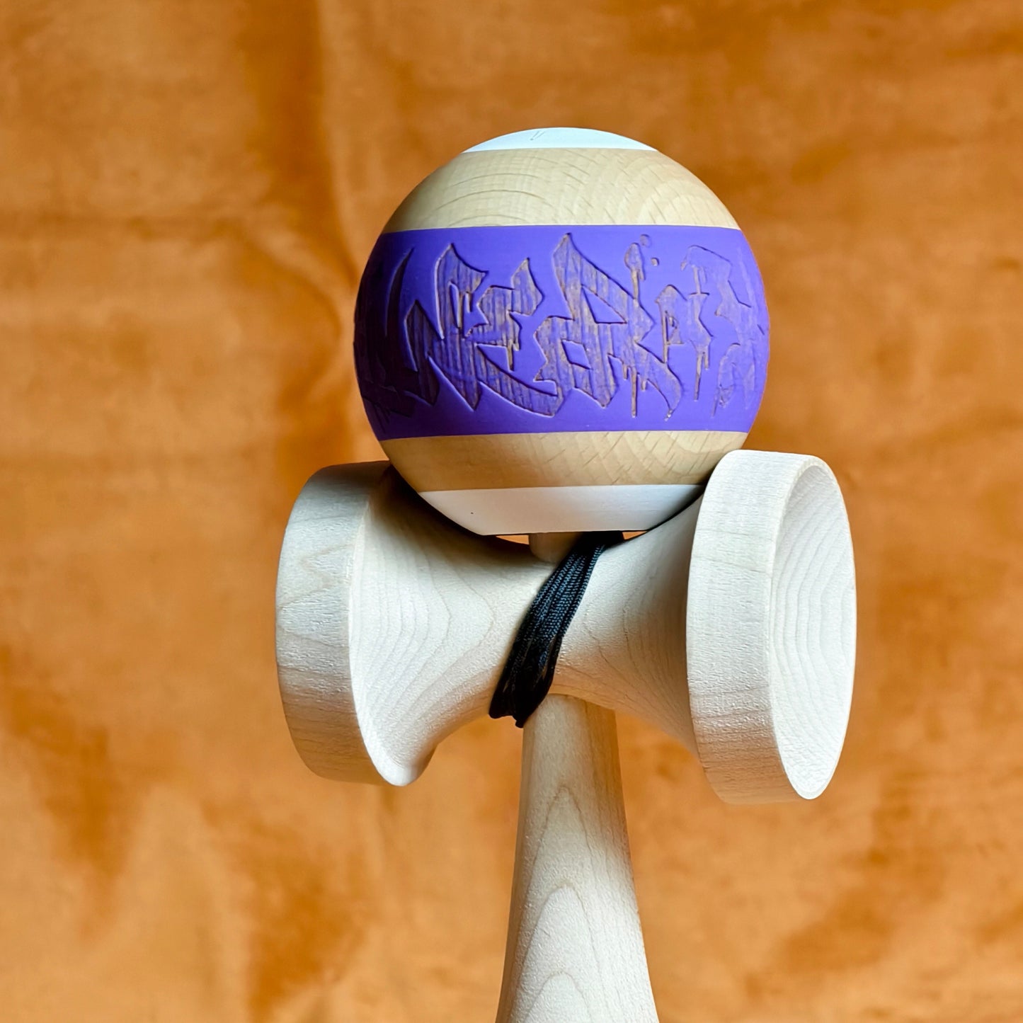 Winner kendama Gecko paint  Purple Graffiti tama only Pre Order