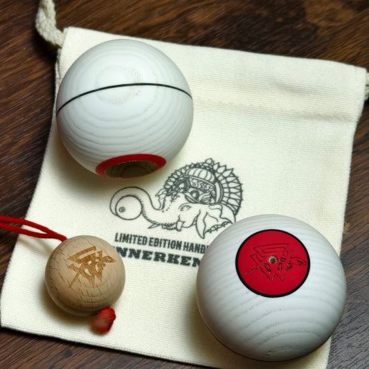 Winner Kendama Red Snow Tama only Gecko paint