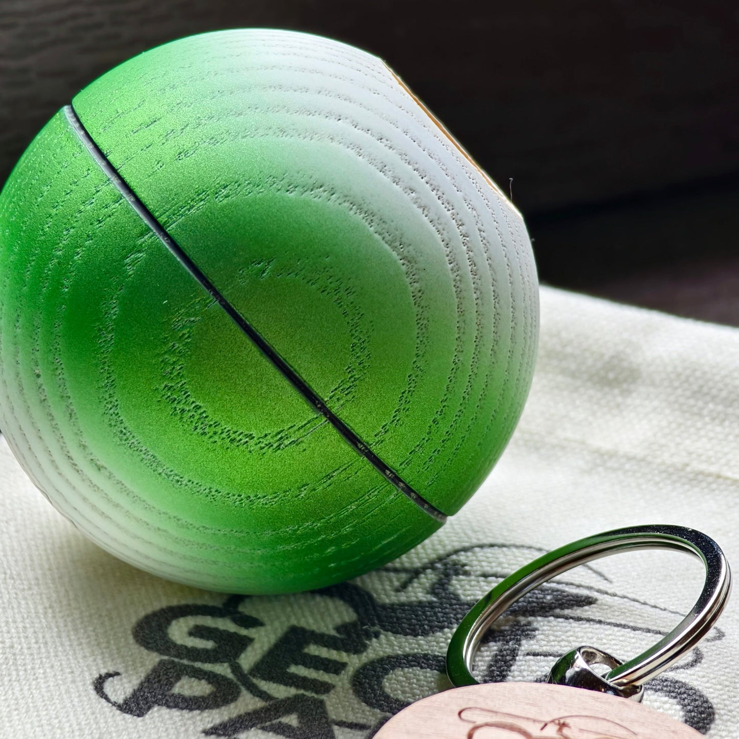 Winner kendama Gecko paint Forest Gloss tama only