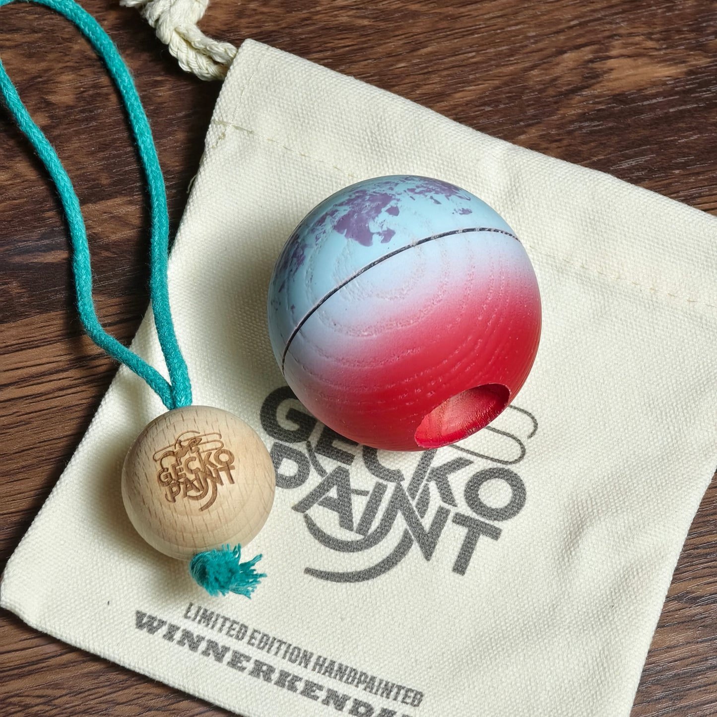 Winner Kendama  Gecko paint Crimson-Blue Planet tama only NEW