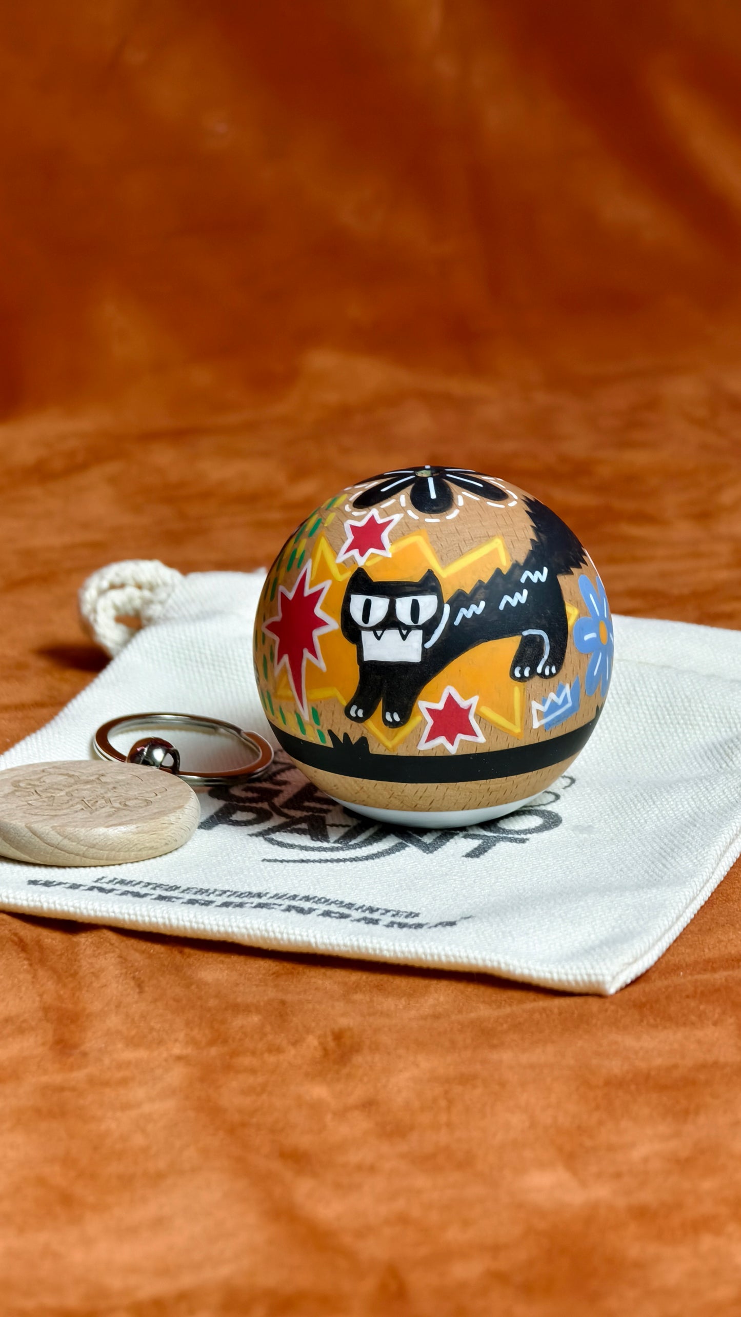 Winner Kendama Gecko paint  Tricat Hand drawn tama only NEW