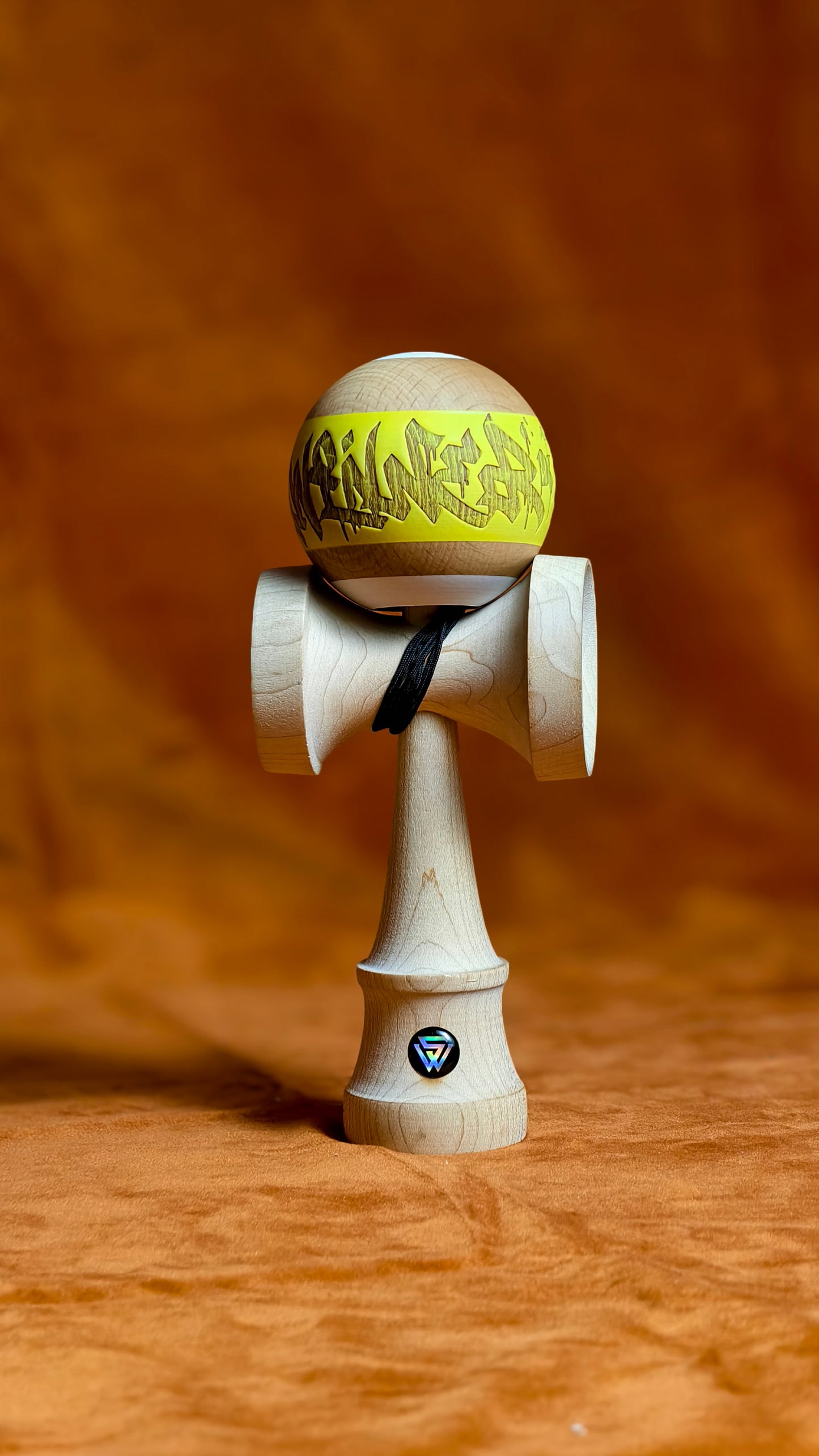 Winner kendama Gecko paint Graffiti tama only
