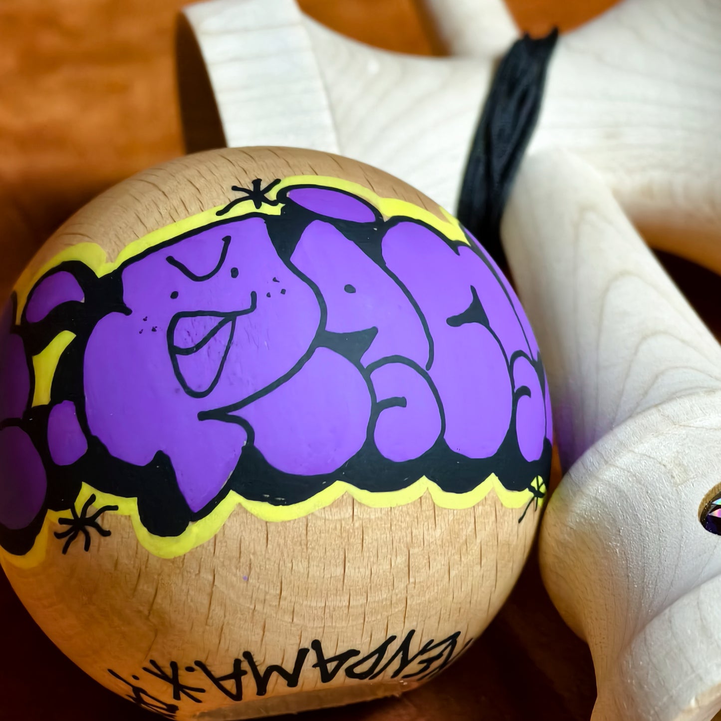 Winner Kendama Gecko paint  Hand painted Purple Night walker tama only