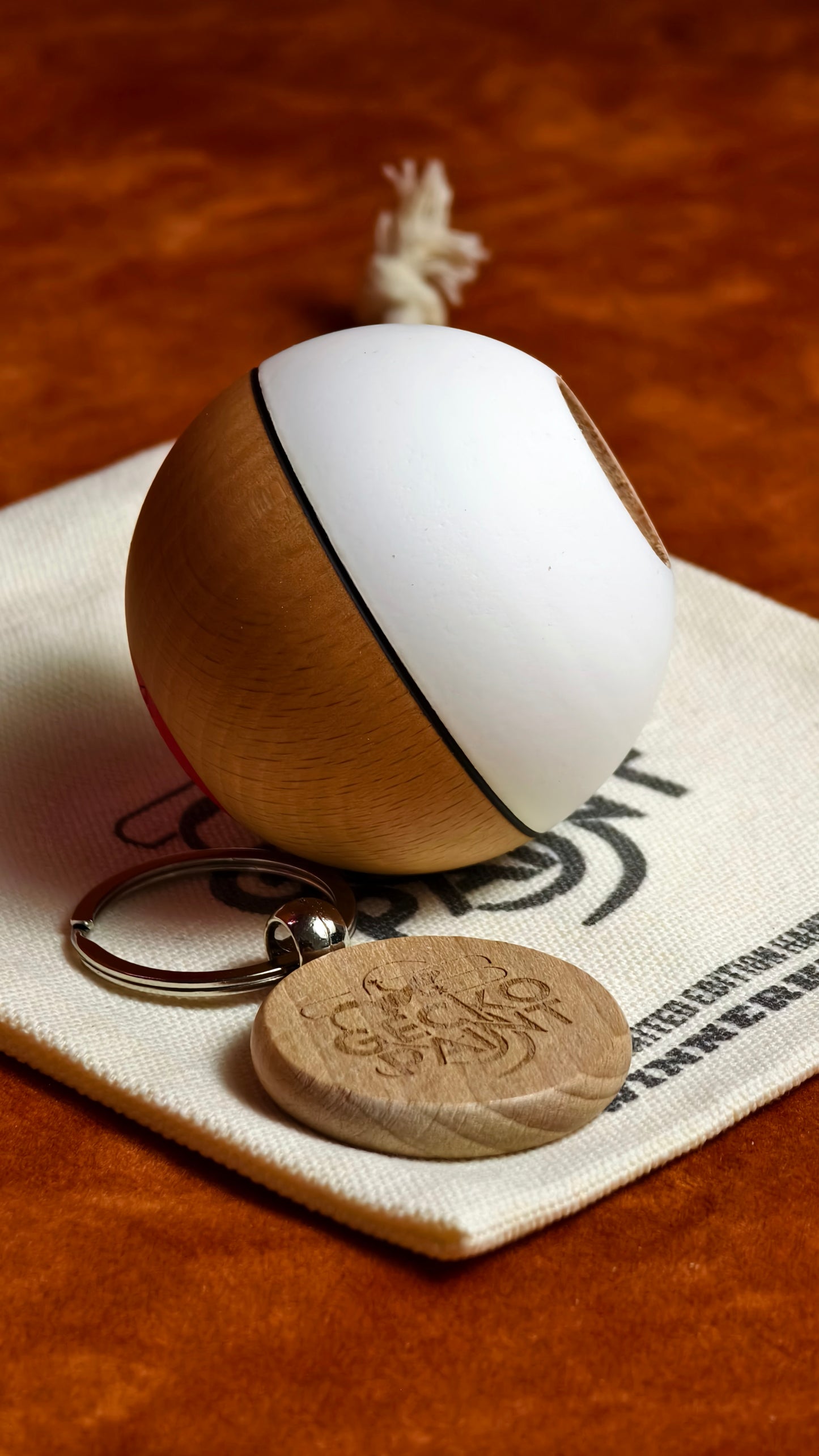 Winner kendama Gecko paint Spark tama only