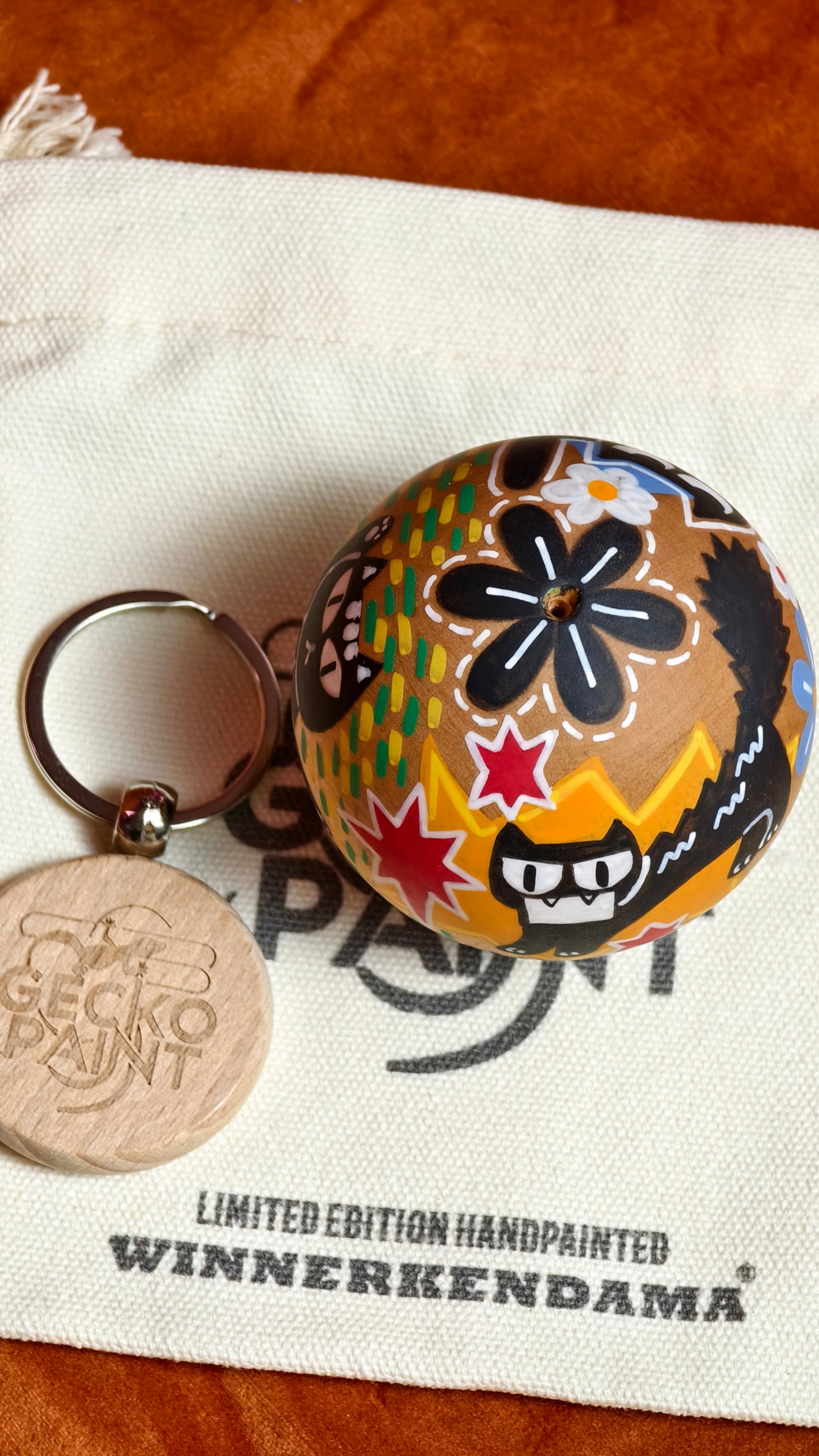 Winner Kendama Gecko paint  Tricat Hand drawn tama only NEW