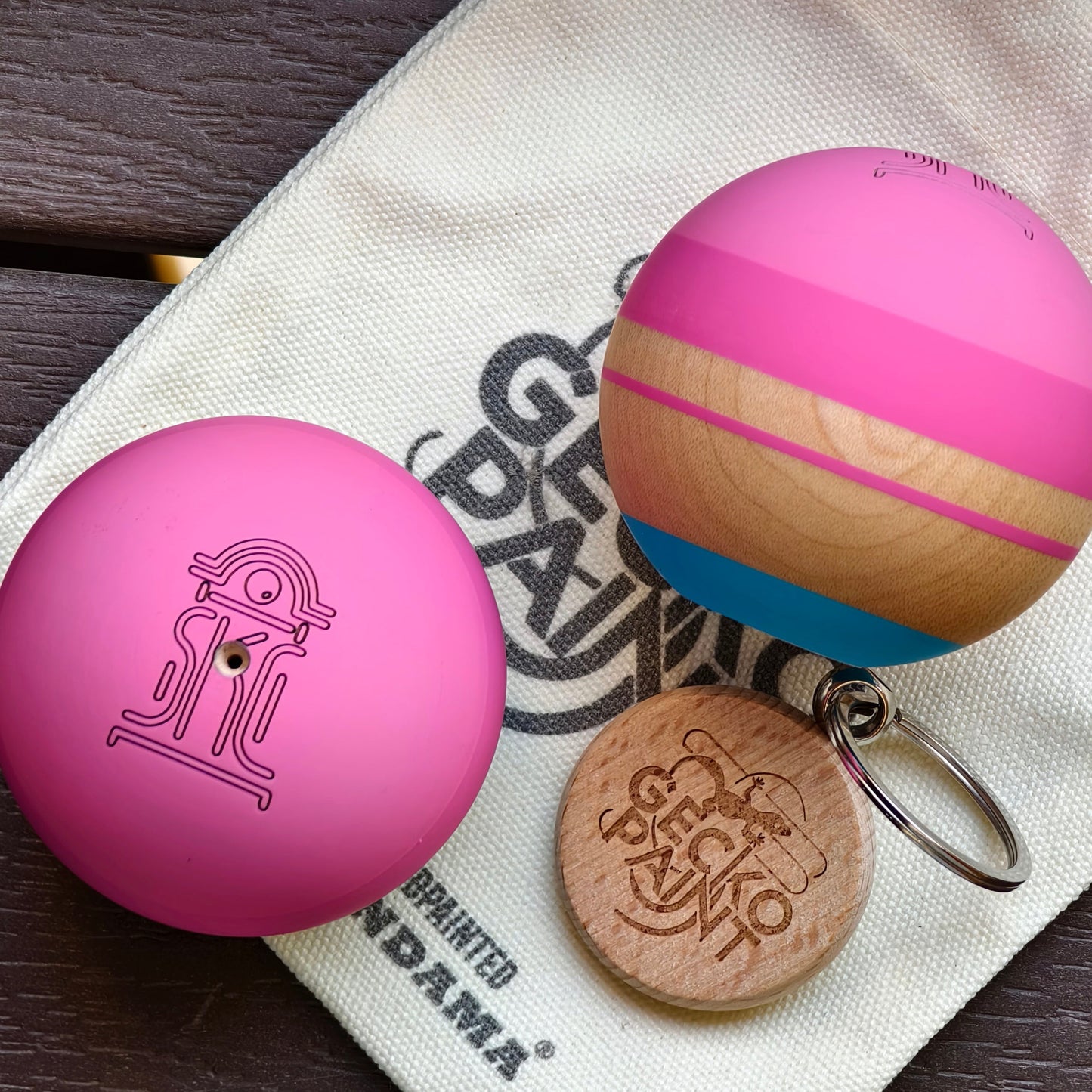 Winner kendama Gecko paint SKC Sakura Wave tama only