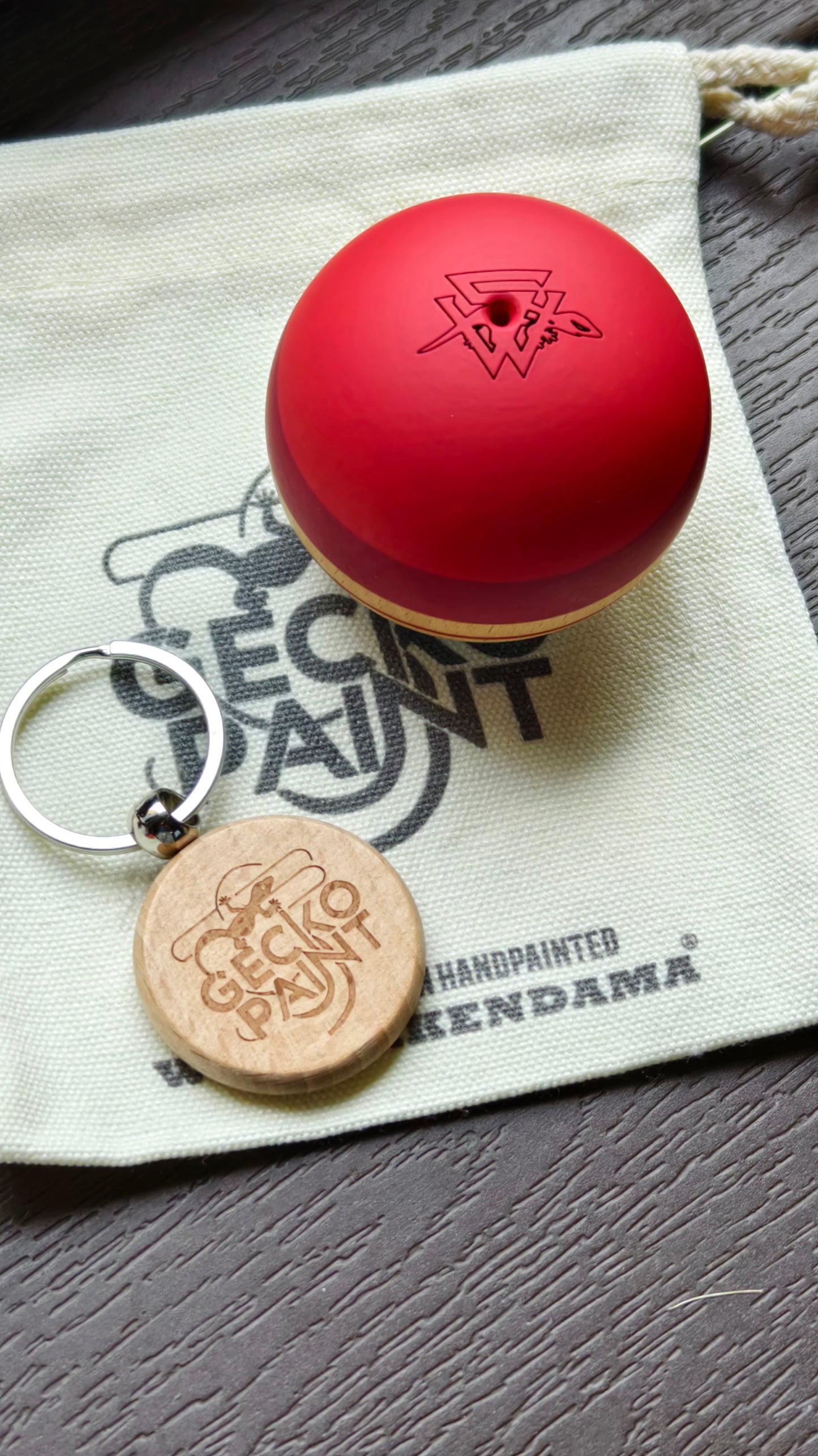 Winner kendama Gecko paint Red Cherry tama only