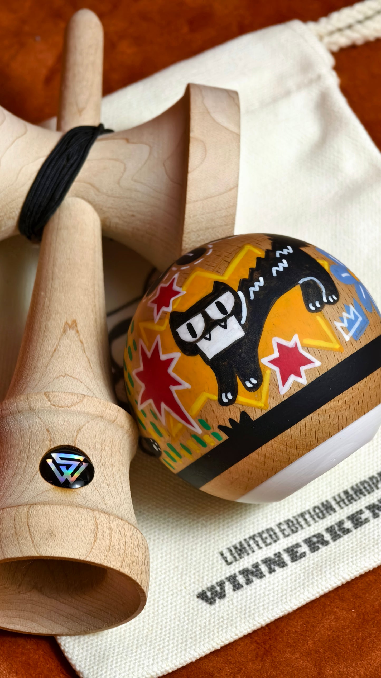 Winner Kendama Gecko paint  Tricat Hand drawn tama only NEW