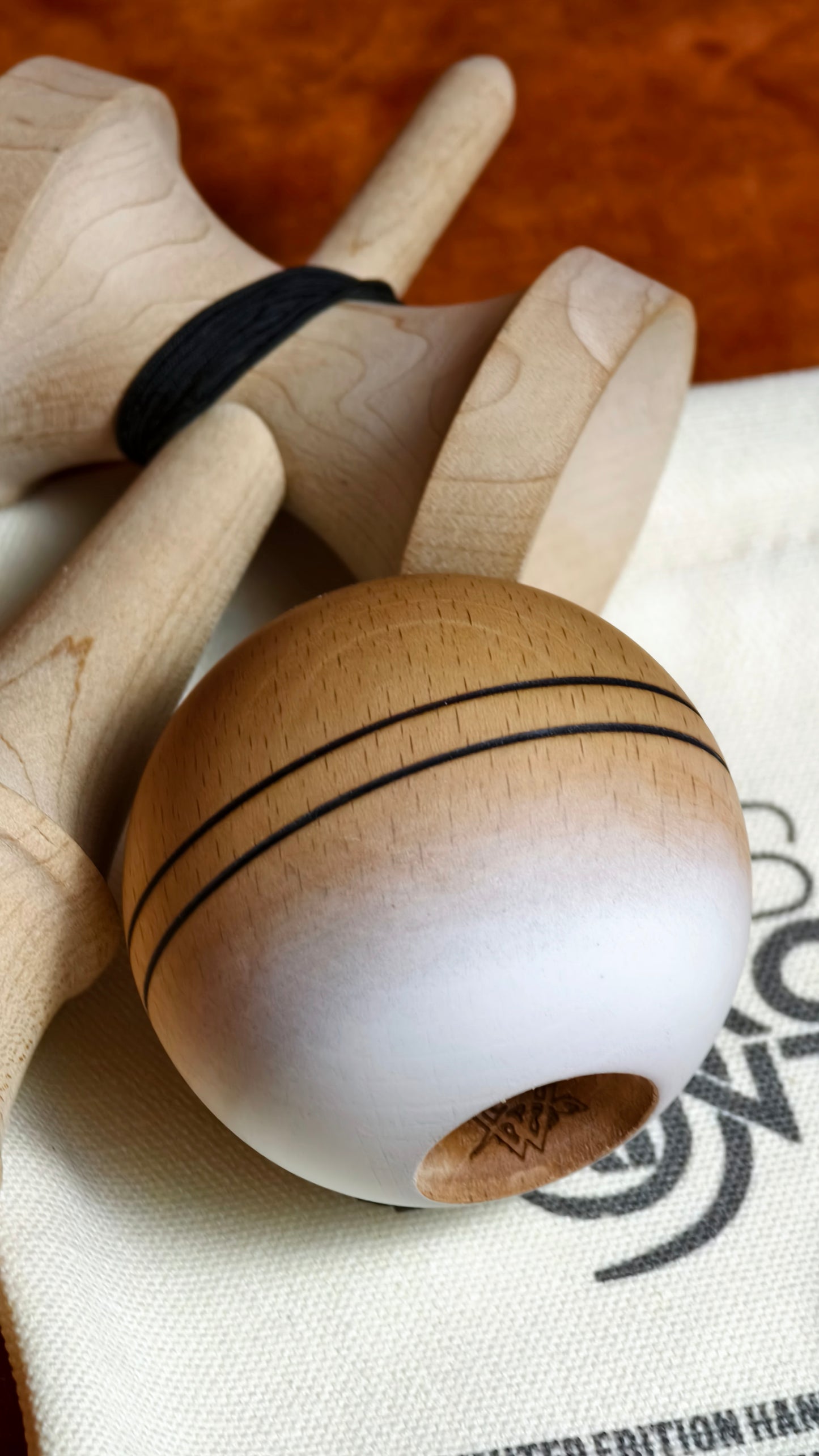 Winner kendama Gecko paint Morsan tama only