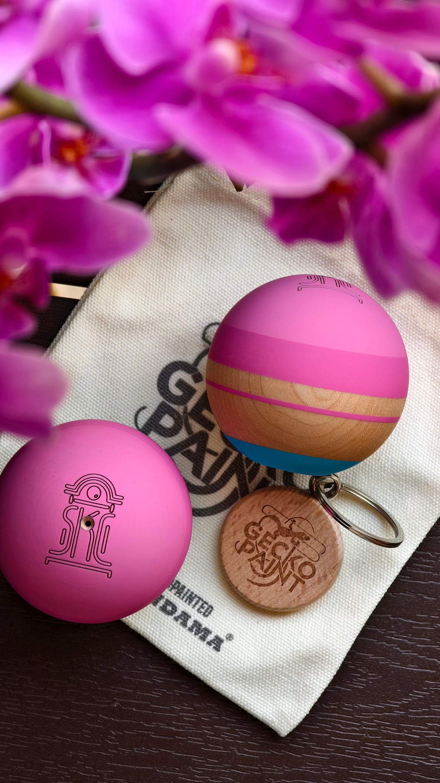 Winner kendama Gecko paint SKC Sakura Wave tama only