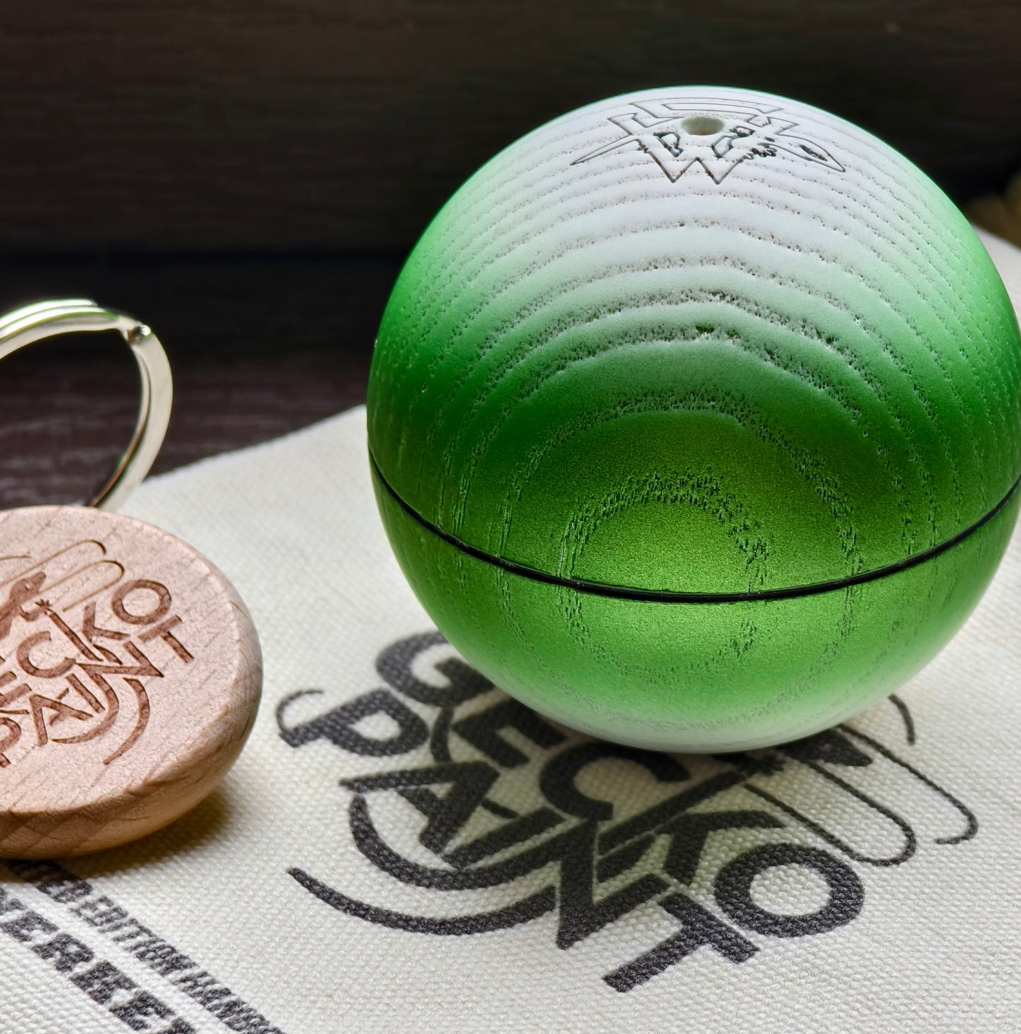 Winner kendama Gecko paint Forest Gloss tama only