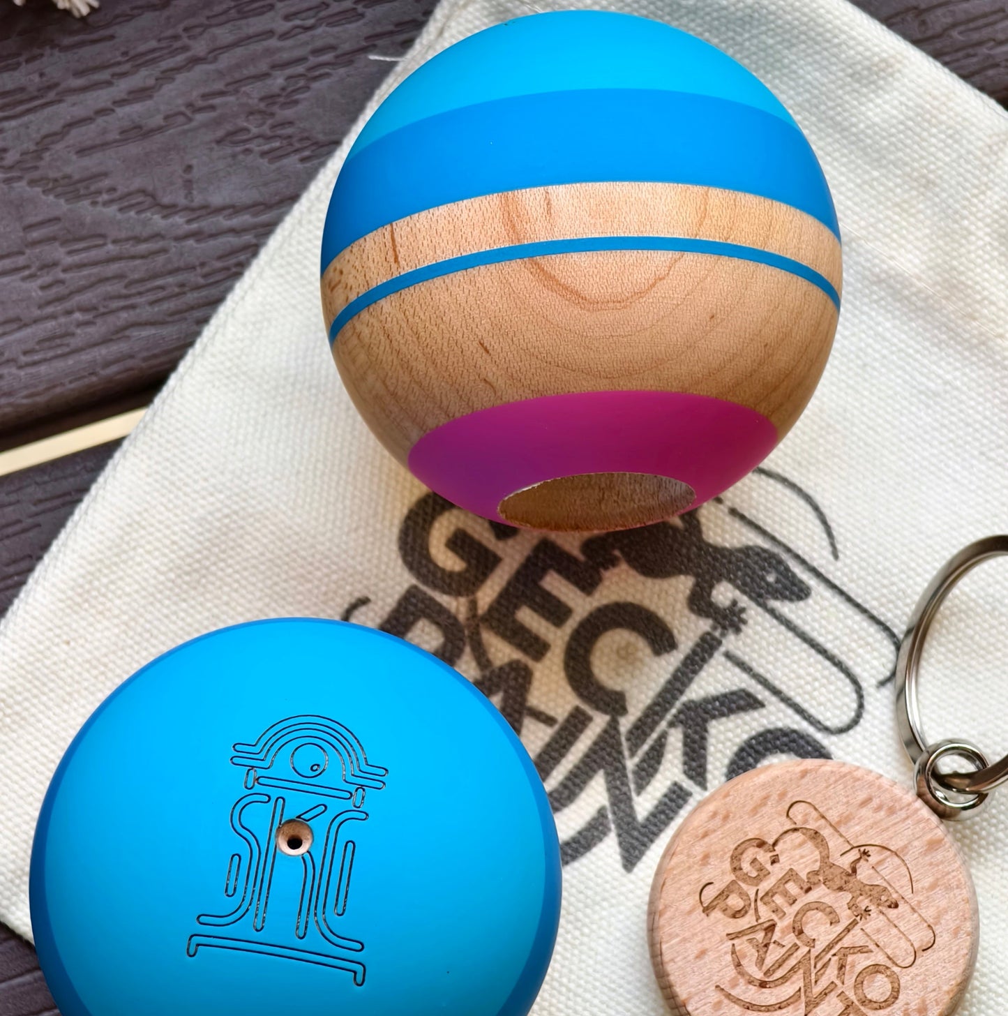 Winner kendama Gecko paint SKC Color Wave tama only