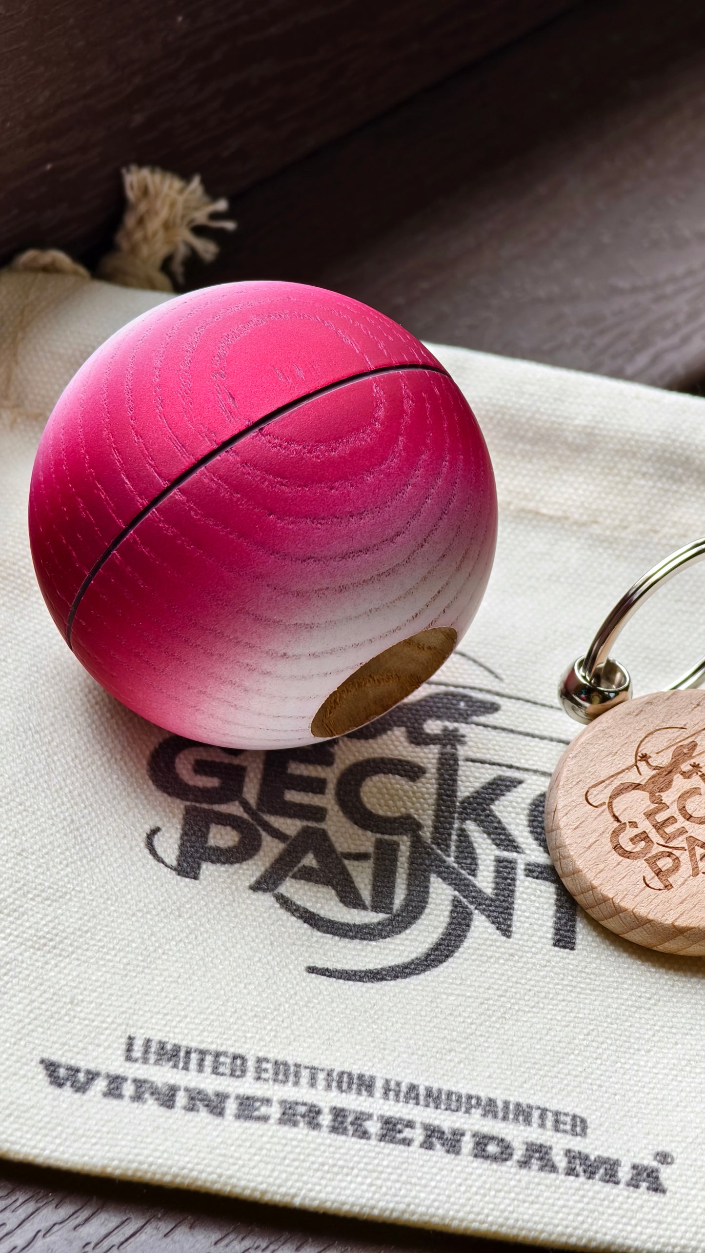 Winner kendama Gecko paint Flame Gloss tama only