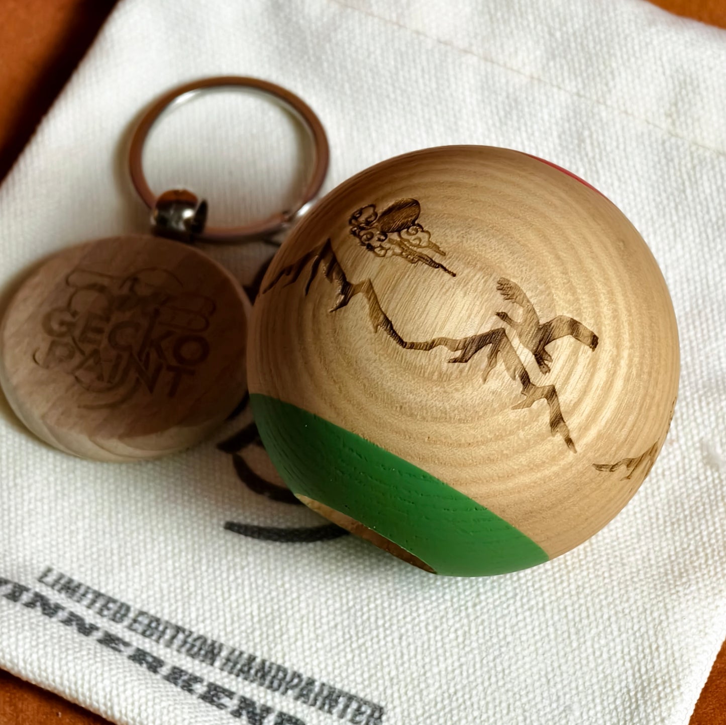 Winner kendama Gecko paint Mountain tama only