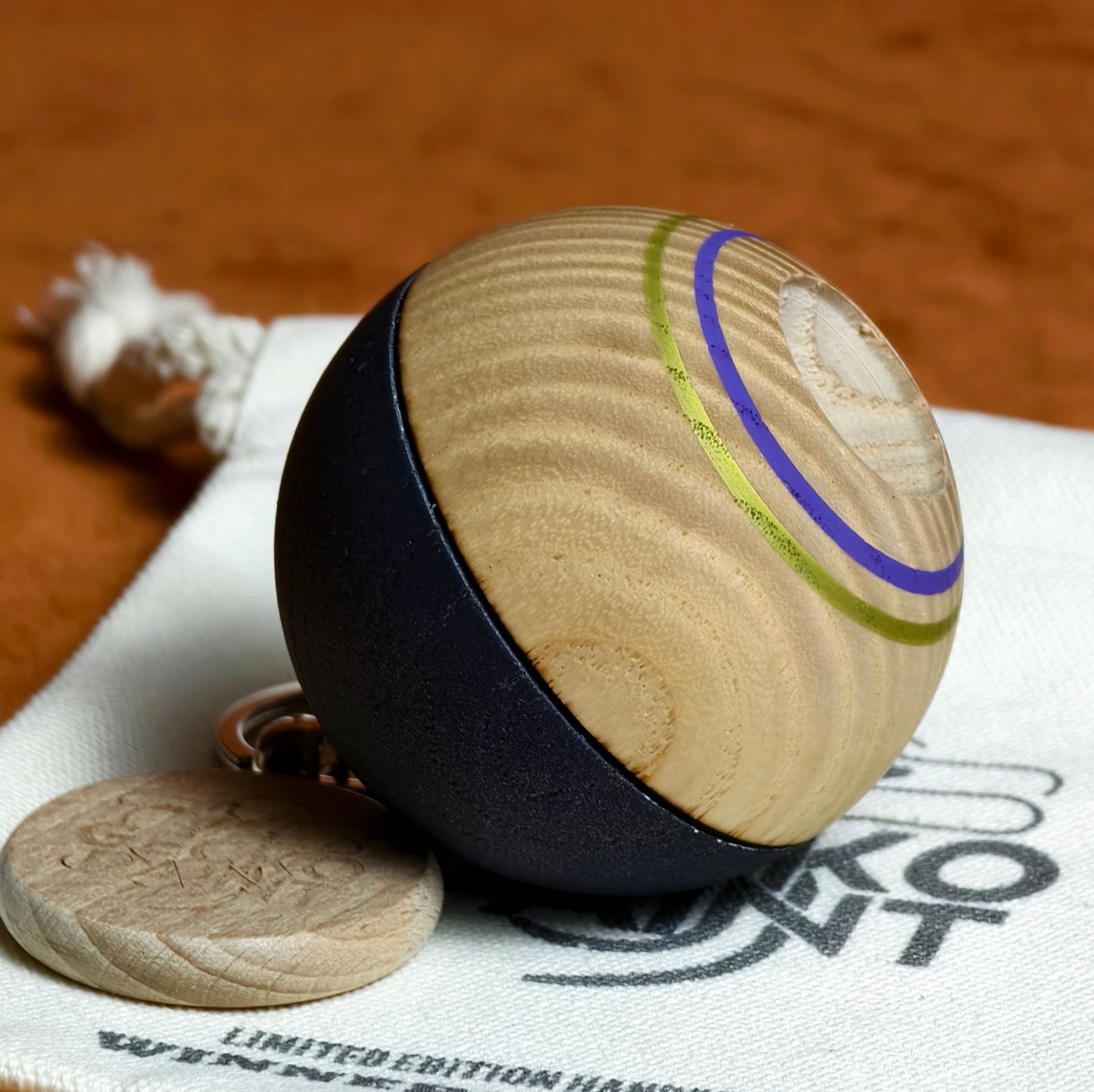 Winner kendama Gecko paint Blue ore tama only