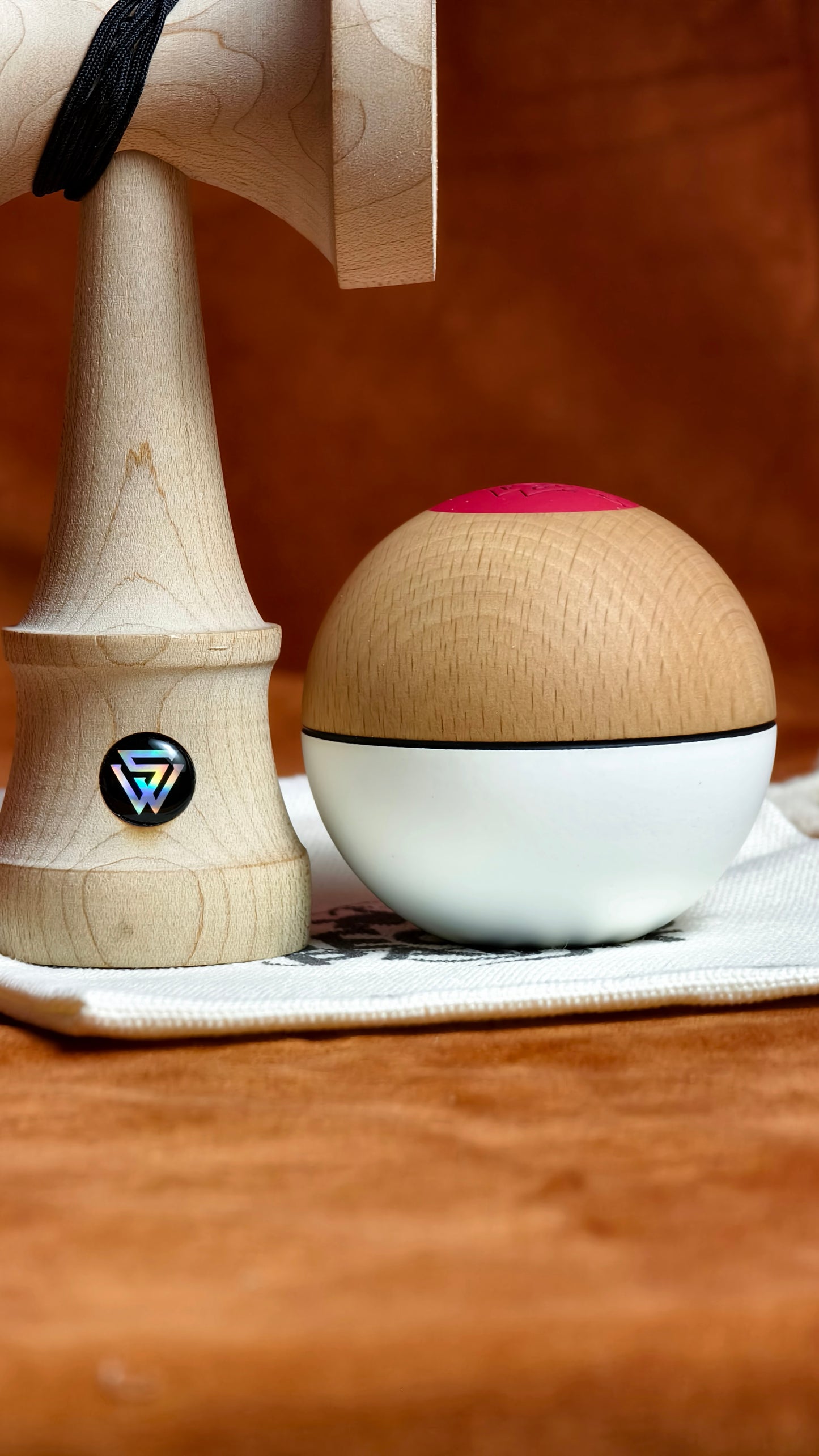 Winner kendama Gecko paint Spark tama only