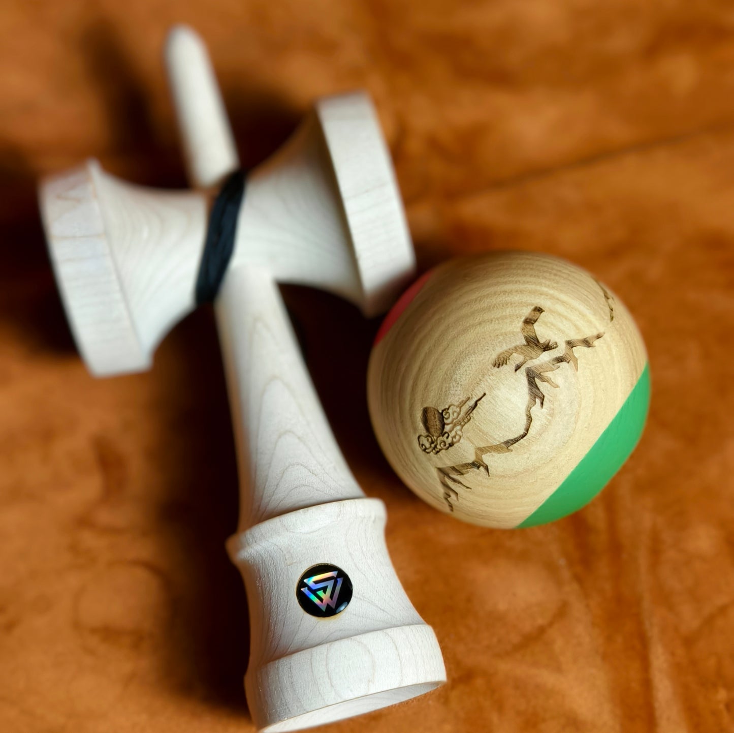 Winner kendama Gecko paint Mountain tama only