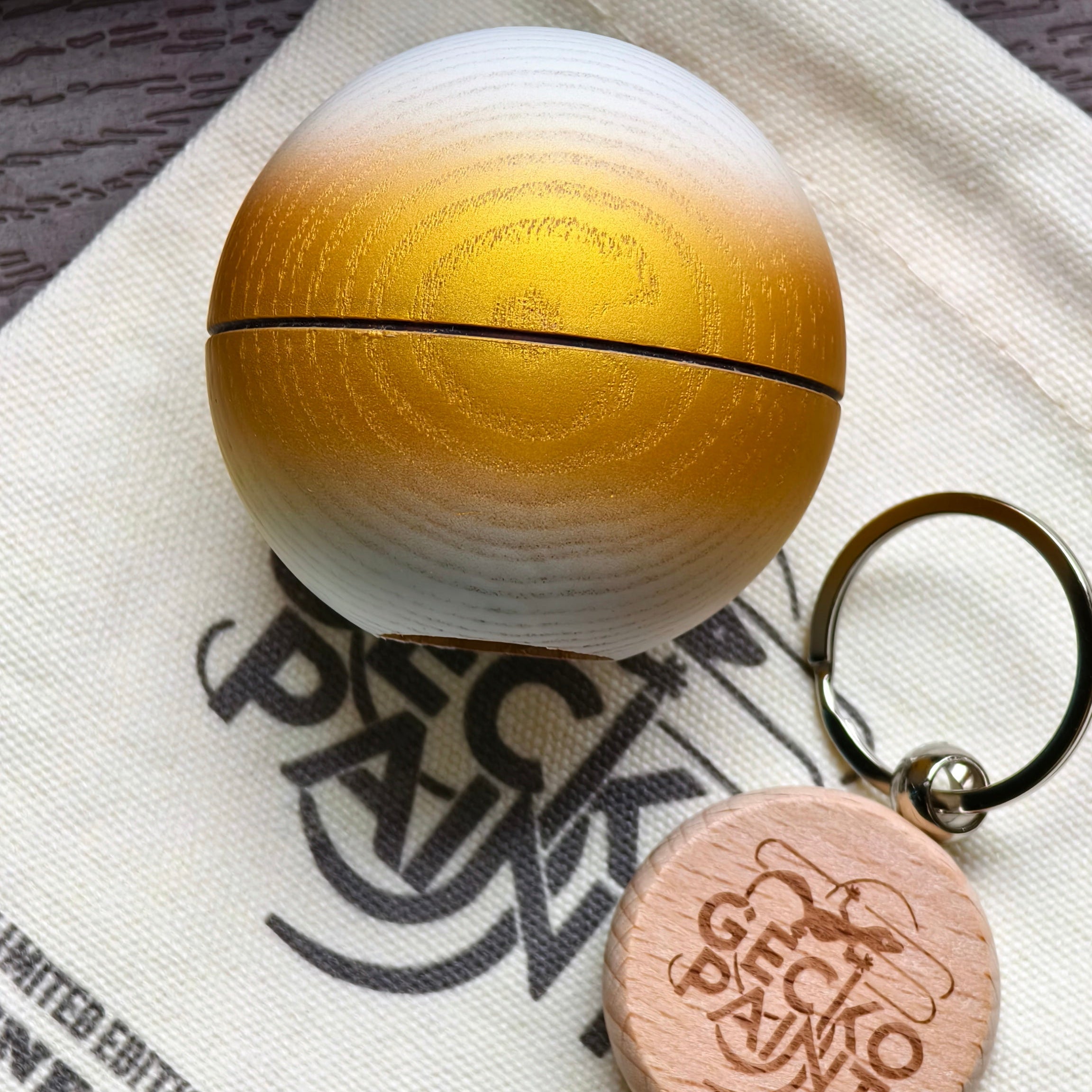 Winner kendama Gecko paint Gold Gloss tama only – Winner Kendama